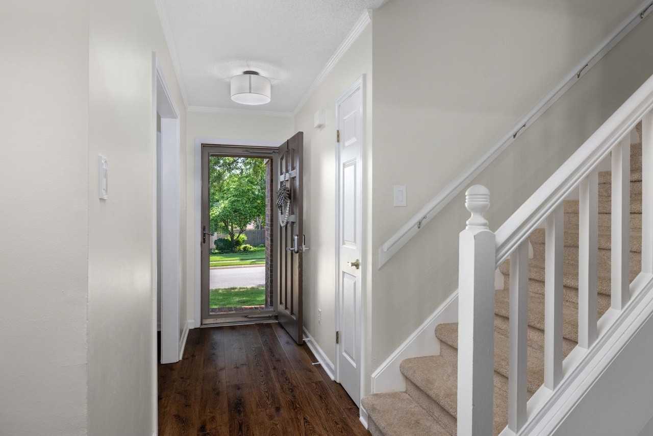 3075 Stonecrest Cir - Photo 5 of 40