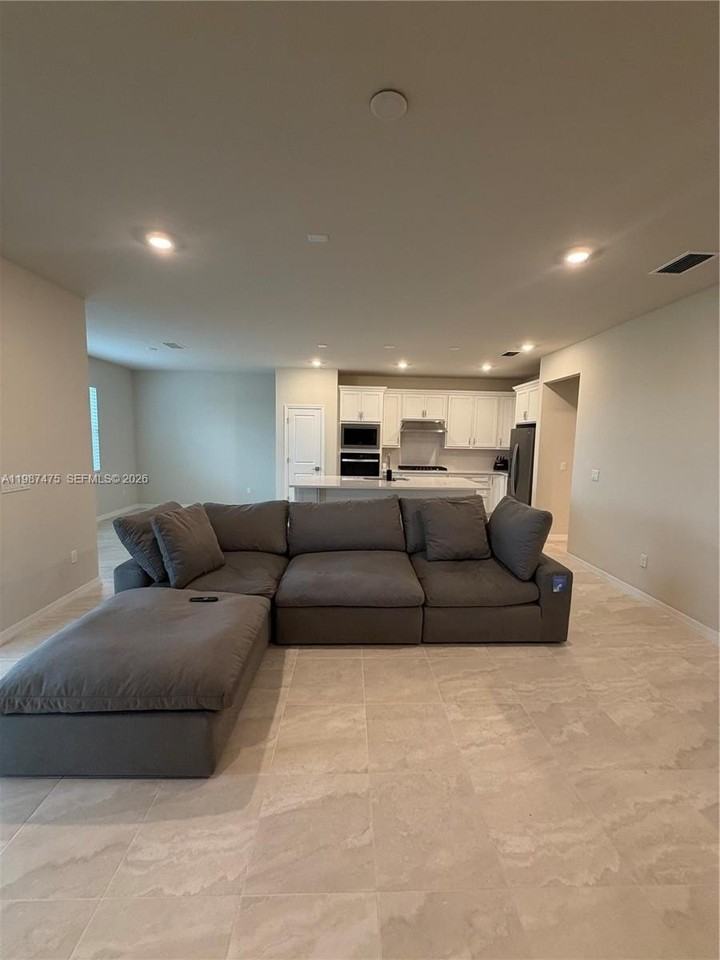 12251 Sw Periwinkle Ct #368 - Photo 6 of 30