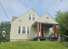 featured image of 250 Helen Ave #1
