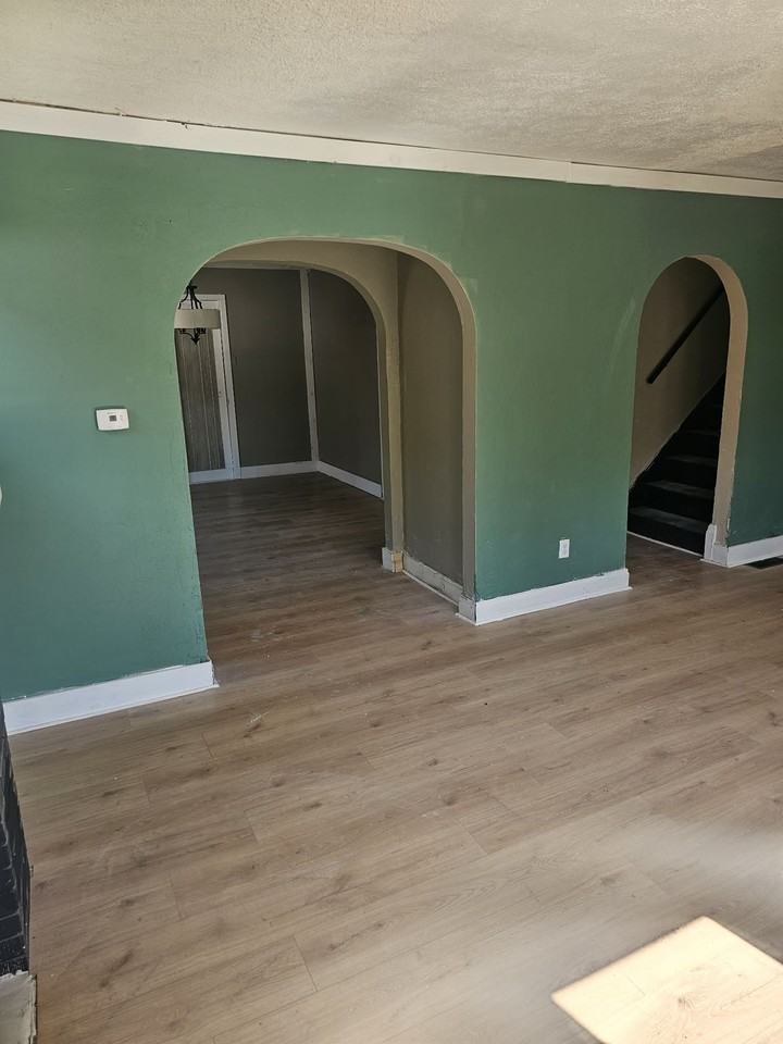 250 Helen Ave #1 - Photo 6 of 13