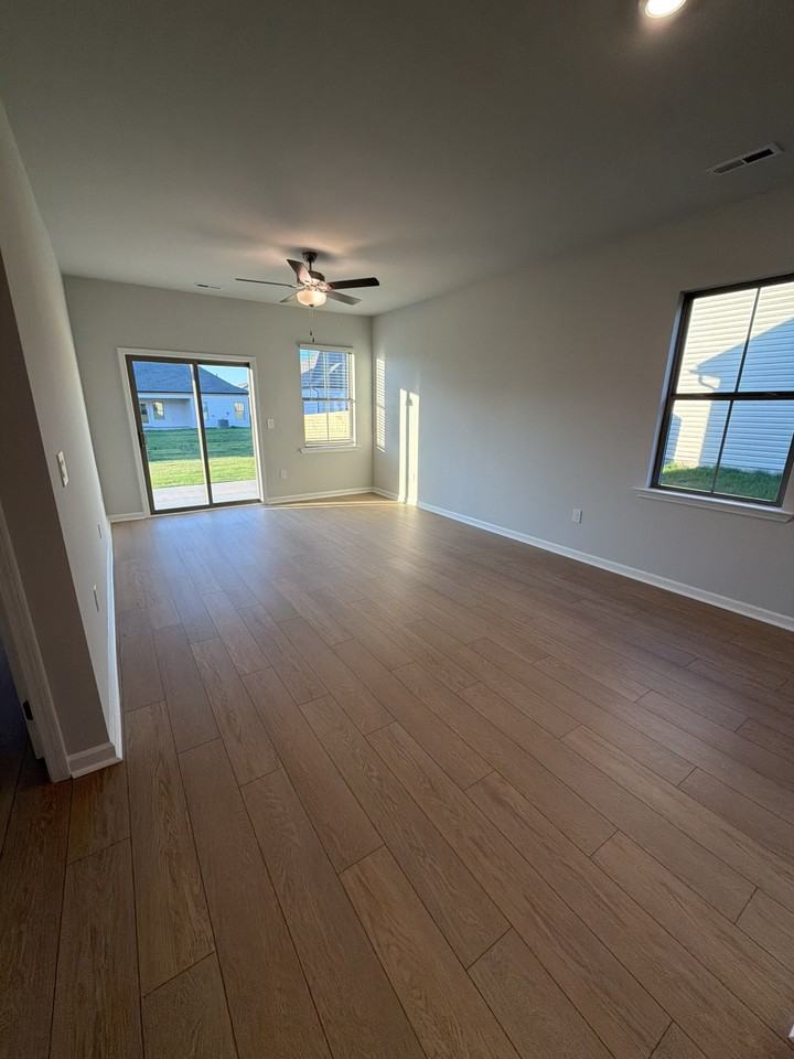147 Wolfe Lane - 1 #1 - Photo 5 of 12
