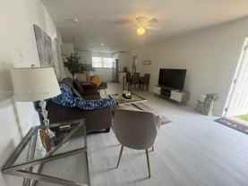 201 Columbus Pkwy #B - Photo 1 of 1