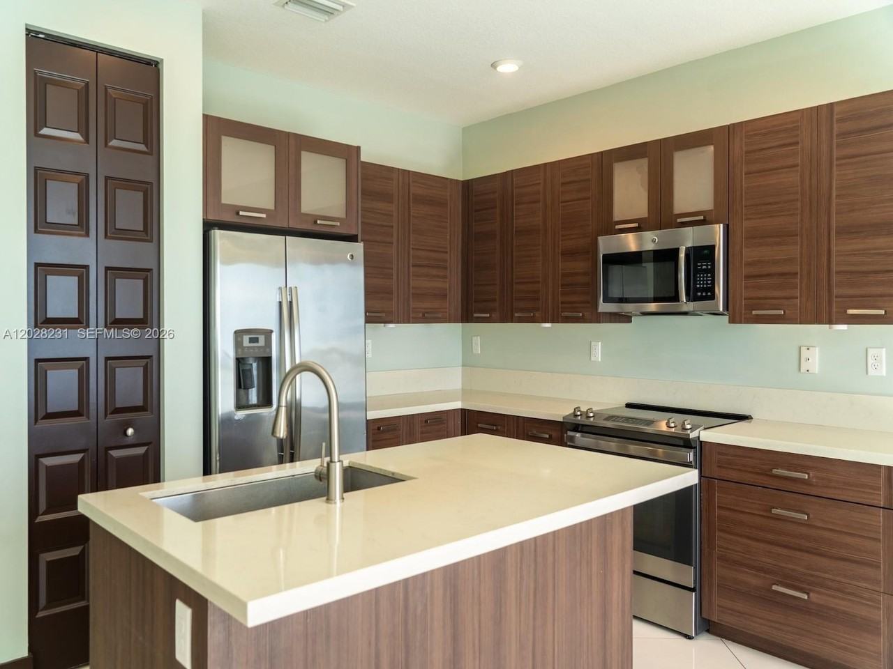 15675 Nw 91st Ct #15675 - Photo 6 of 30