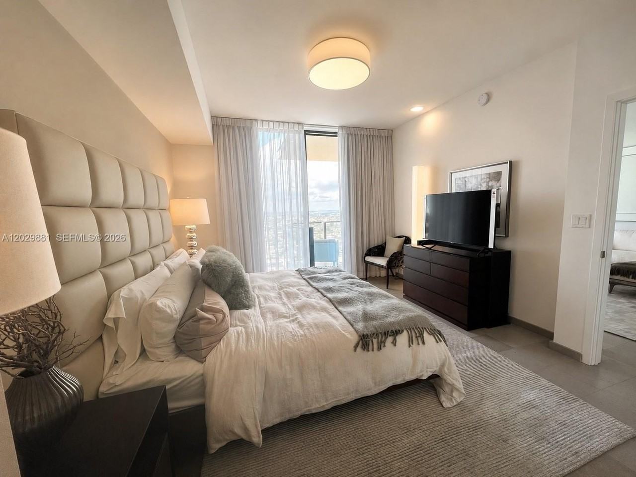 88 Sw 7th St #3506 - Photo 6 of 7