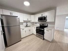 12215 W Dixie Hwy #304 - Photo 1 of 1