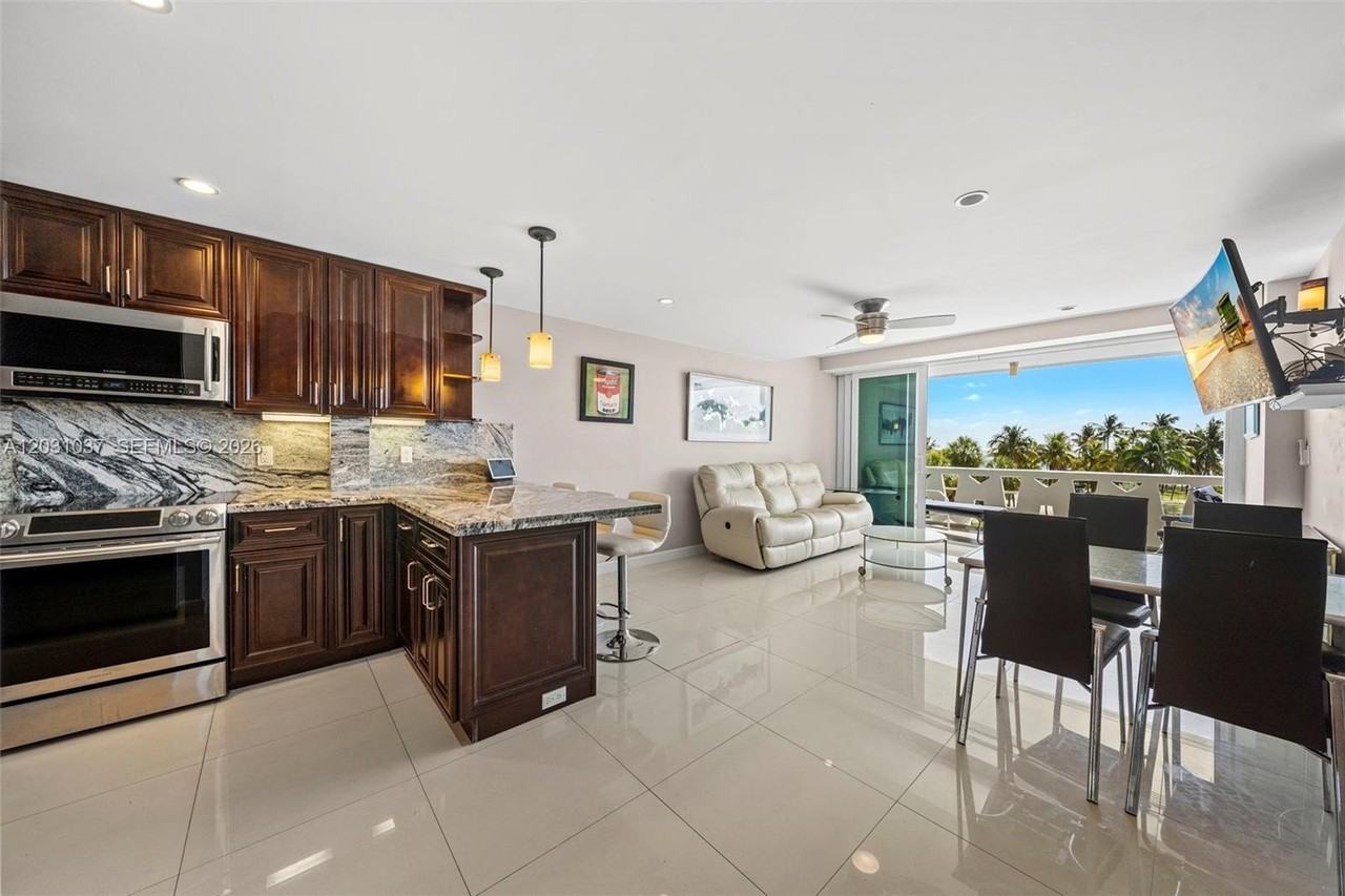 2840 N Ocean Boulevard Blvd #404 - Photo 4 of 30