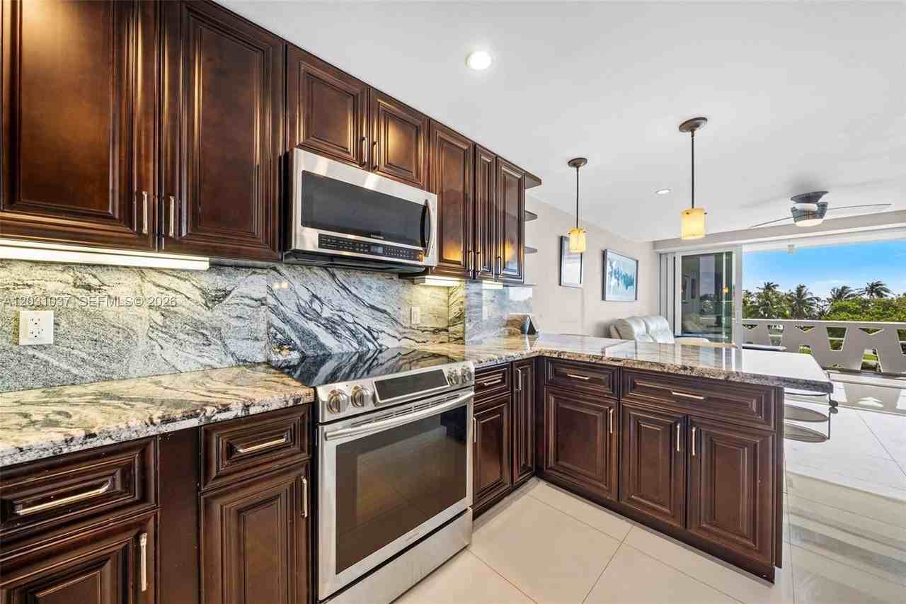 2840 N Ocean Boulevard Blvd #404 - Photo 6 of 30