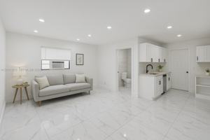 featured image of 5740 Mayo St #4