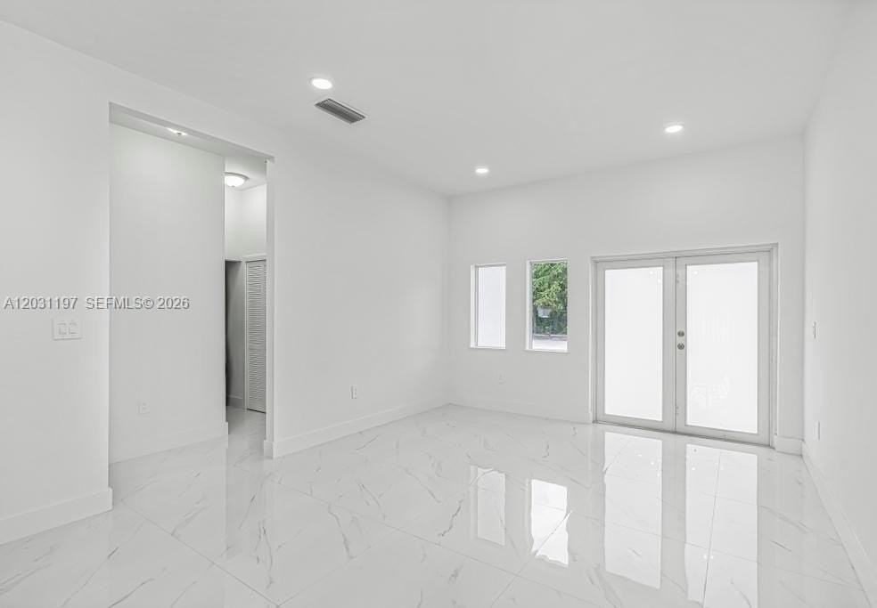 2419 Nw 97th St #B - Photo 5 of 19