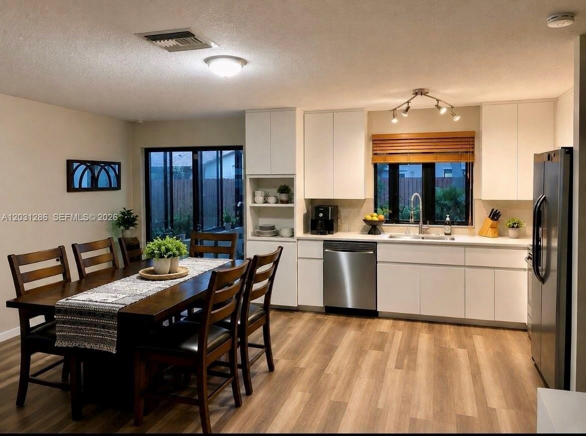 2182 Montpeliar - Photo 5 of 12
