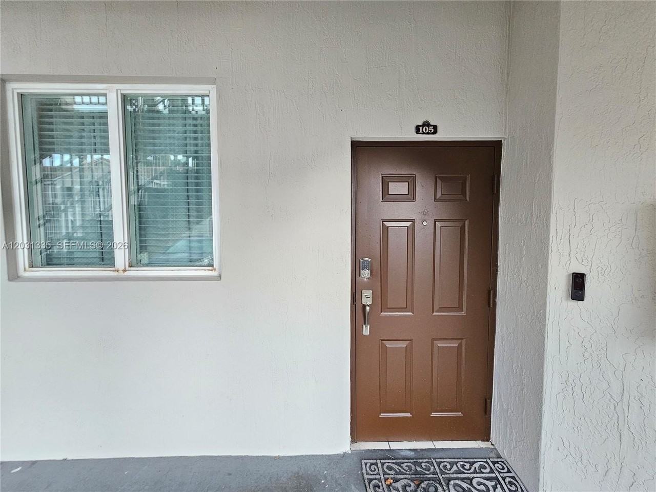 1661 Se 28th St #105 - Photo 3 of 26