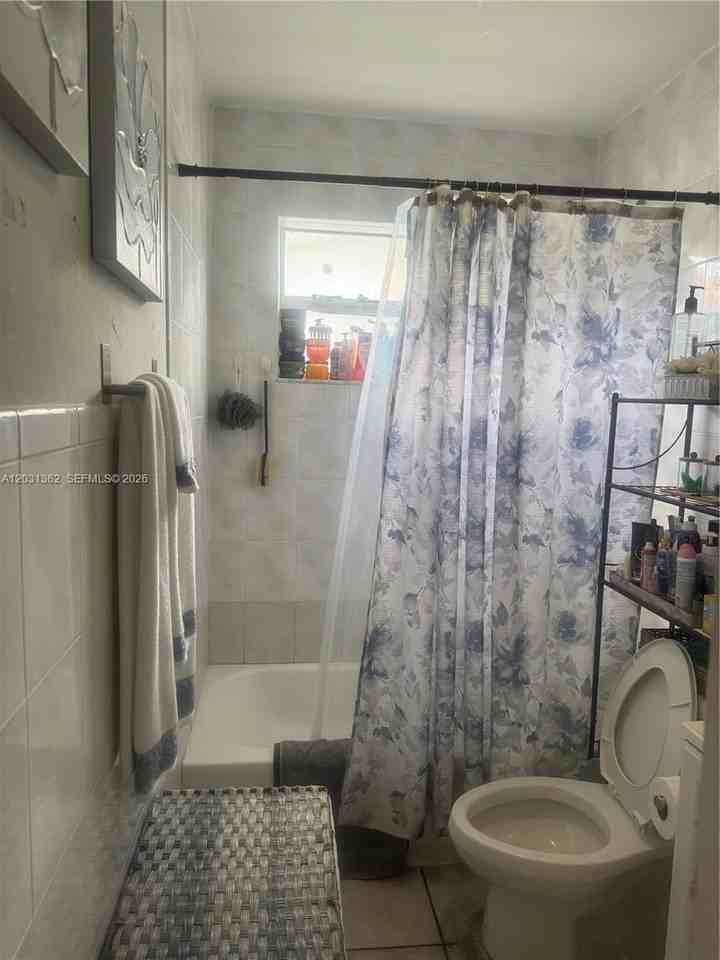 11352 Sw 3rd St #B - Photo 5 of 11