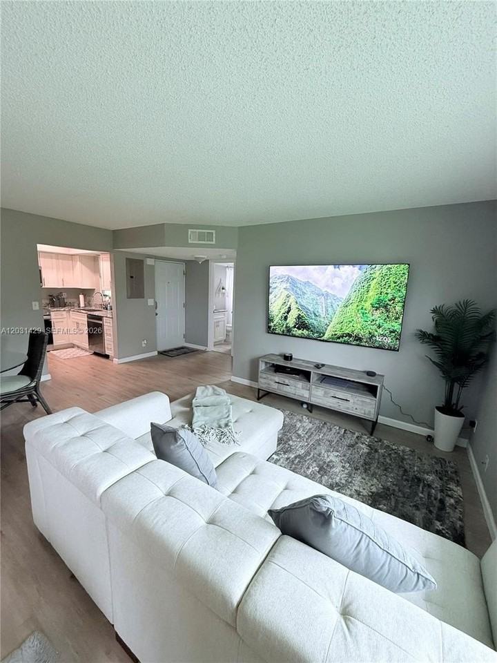 1566 Se Royal Green Cir #203 - Photo 6 of 19