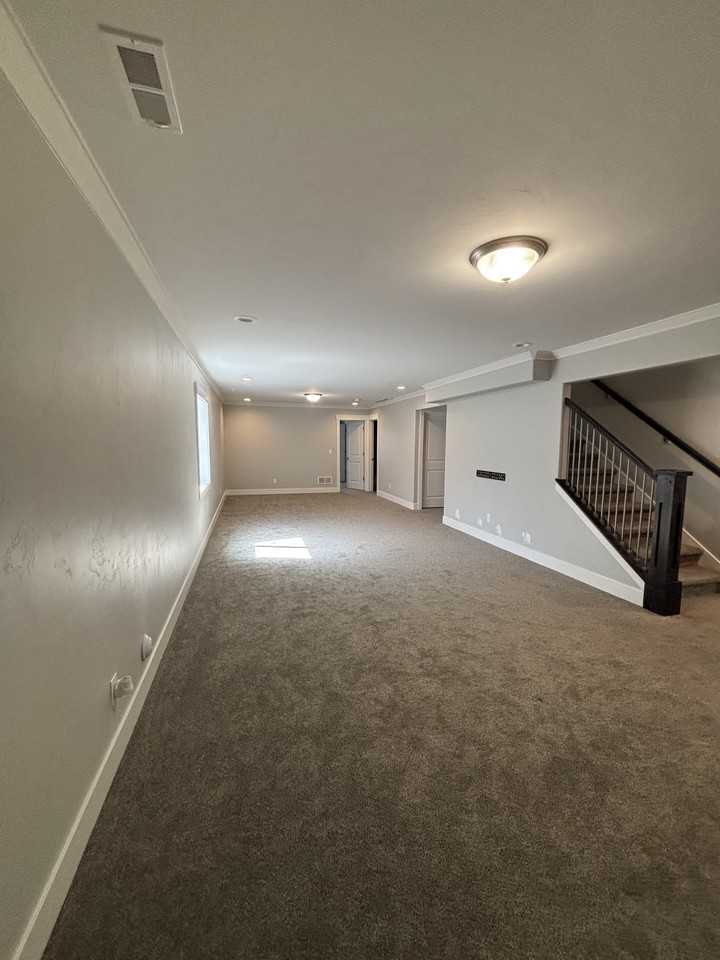 448 Washington Loop #1 - Photo 3 of 15