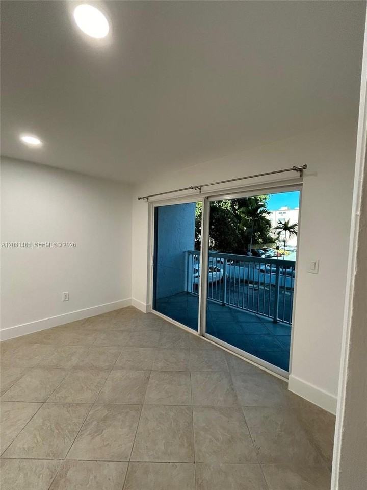 2920 Sw 28th Ter #202 - Photo 3 of 27
