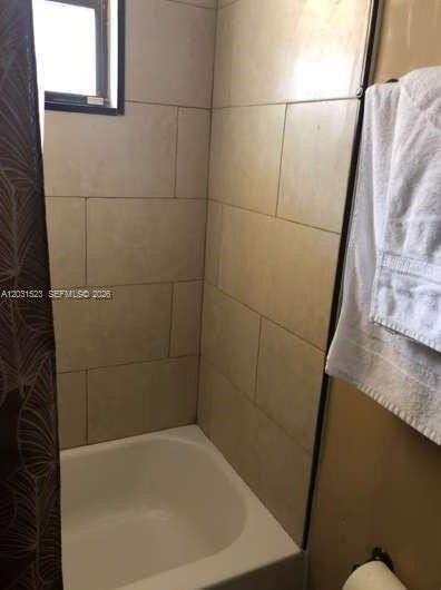 3220 Nw 16th St #1 - Photo 6 of 11