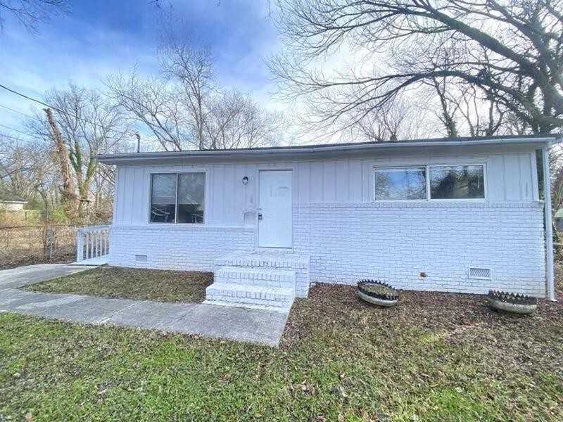 533 Branham Ave Sw #1 - Photo 2 of 25