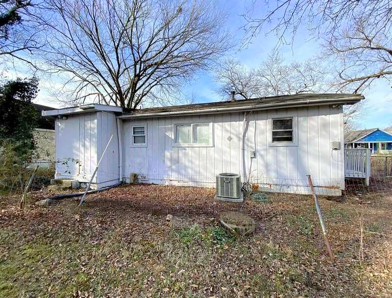 533 Branham Ave Sw #1 - Photo 7 of 25