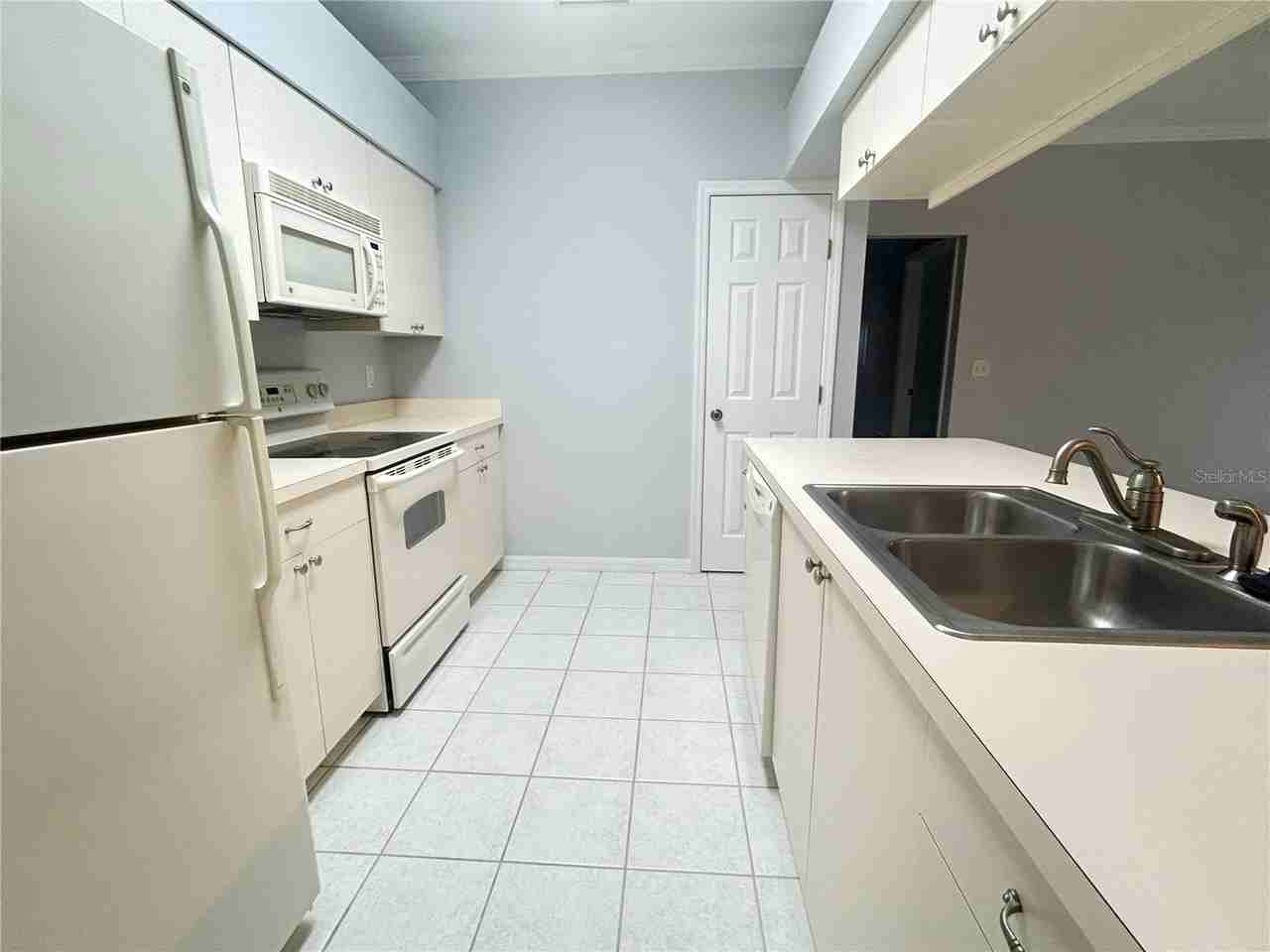 1202 Eagle Pond Dr #1202 - Photo 6 of 17