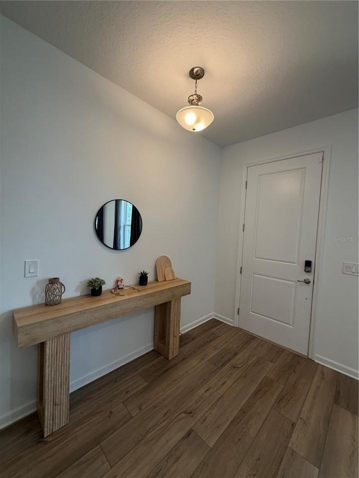 13881 Easdale Aly - Photo 3 of 46