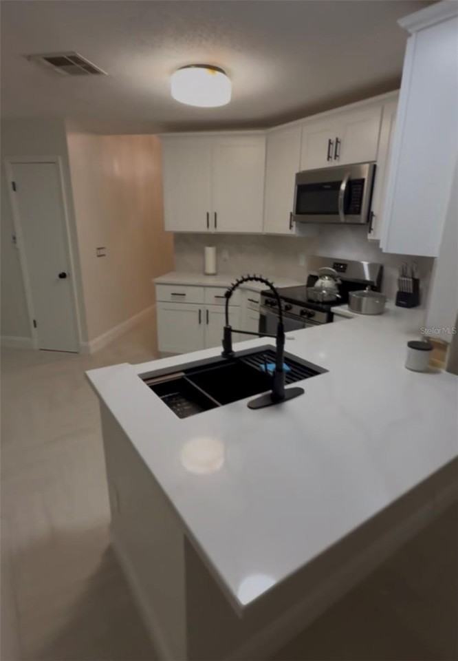 182 Pinewood Cir - Photo 2 of 3