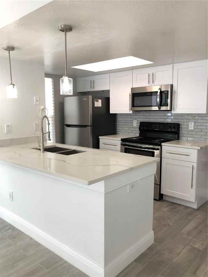 2041 Royal Bay Blvd #33 - Photo 4 of 23