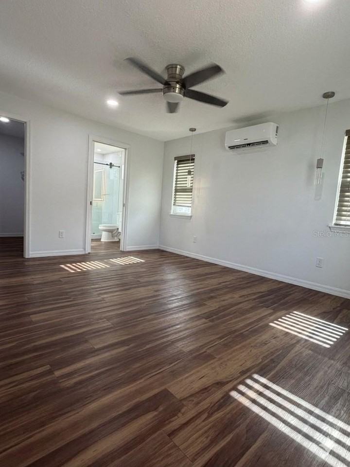 1409 Virginia Ave - Photo 3 of 10