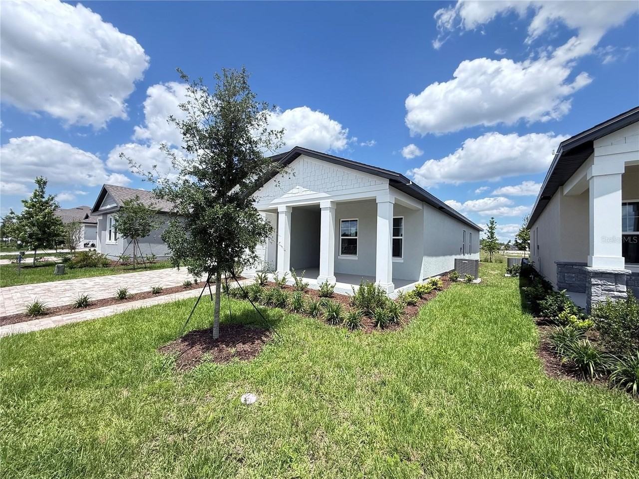 2653 Broadwing St - Photo 5 of 40