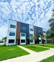 featured image of 375 13th St N #4