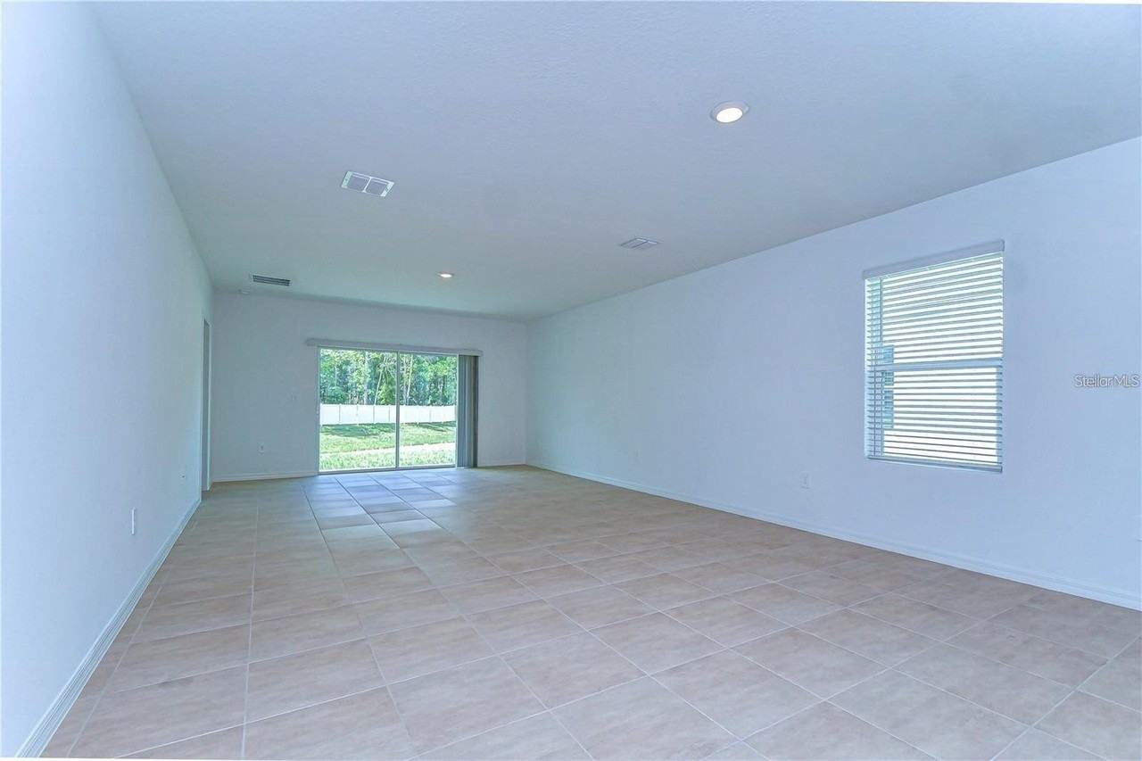 13341 Tropical Breeze Way - Photo 4 of 21