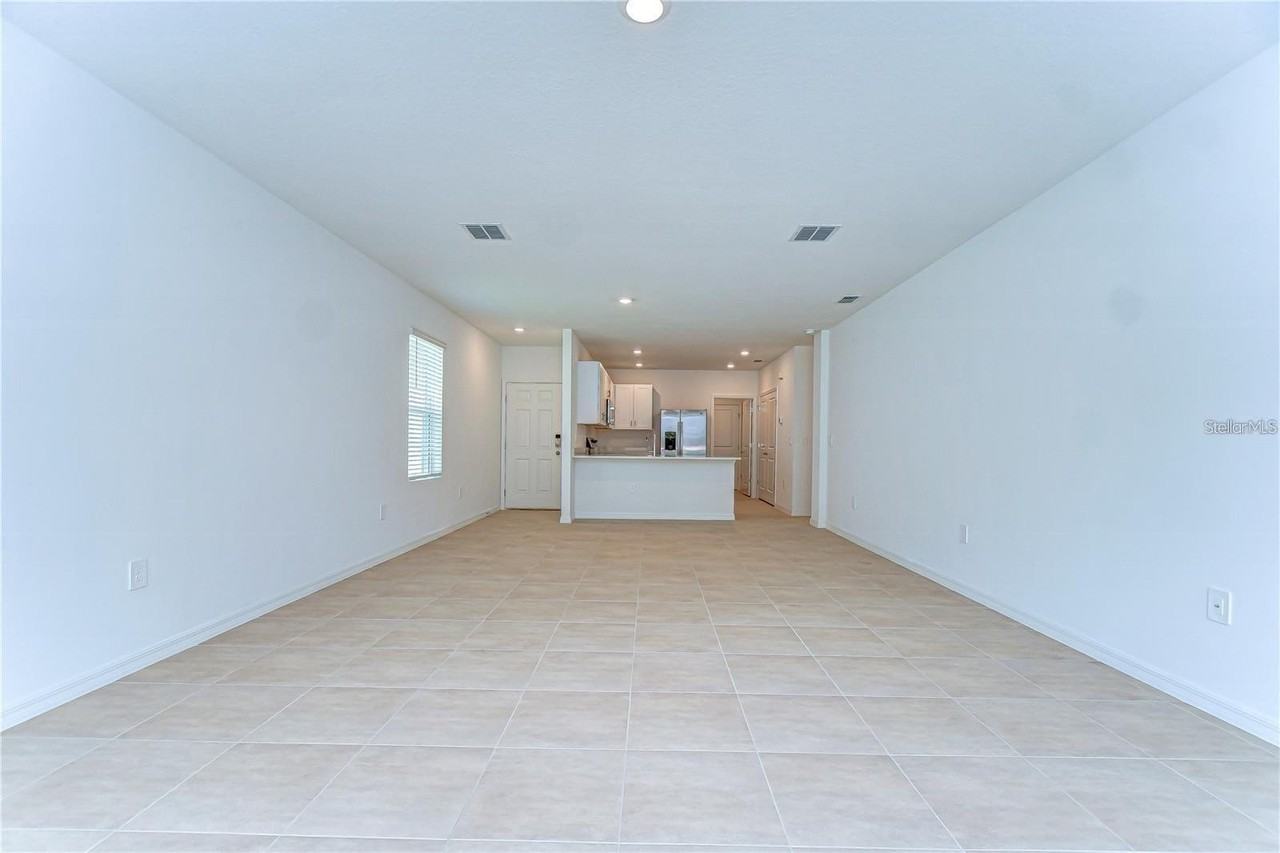 13341 Tropical Breeze Way - Photo 5 of 21