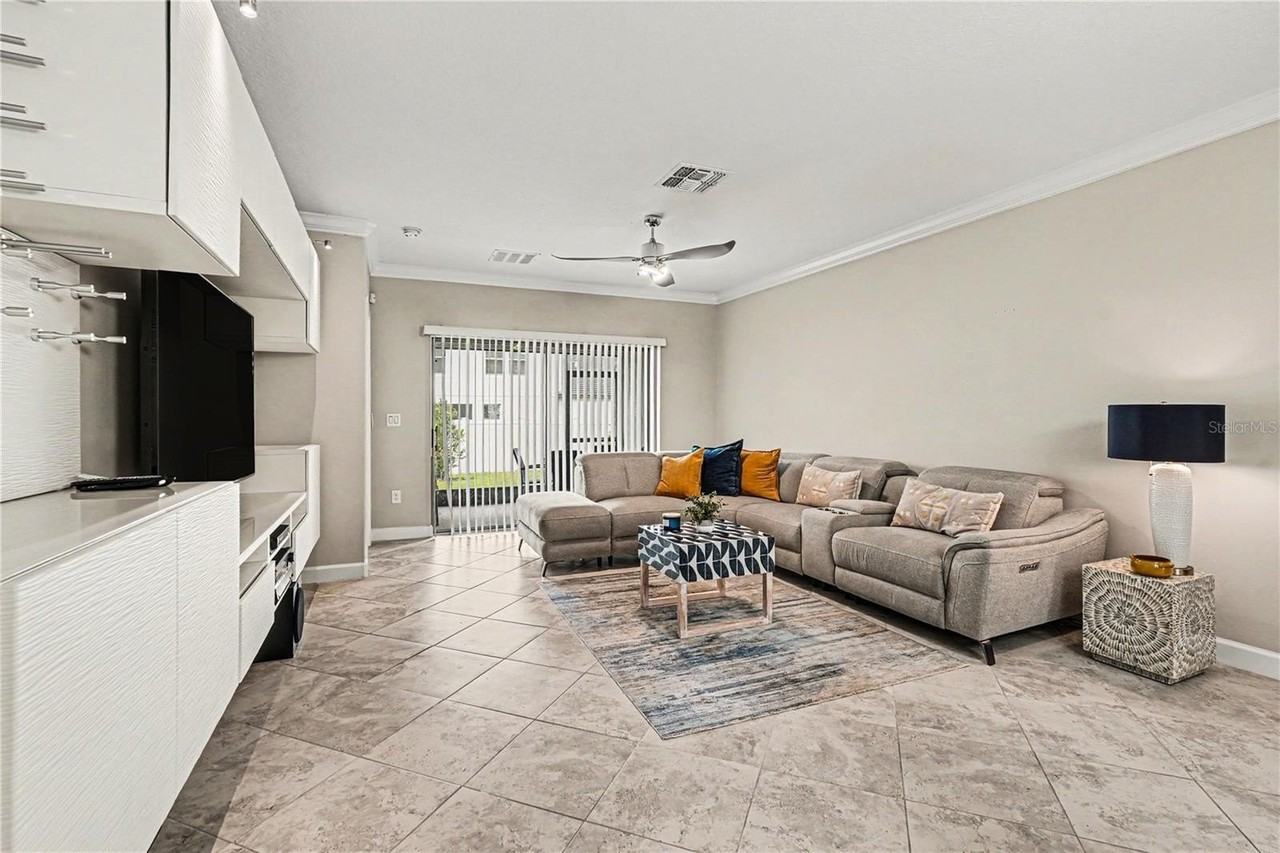 10462 Weldon Cork Way - Photo 4 of 31