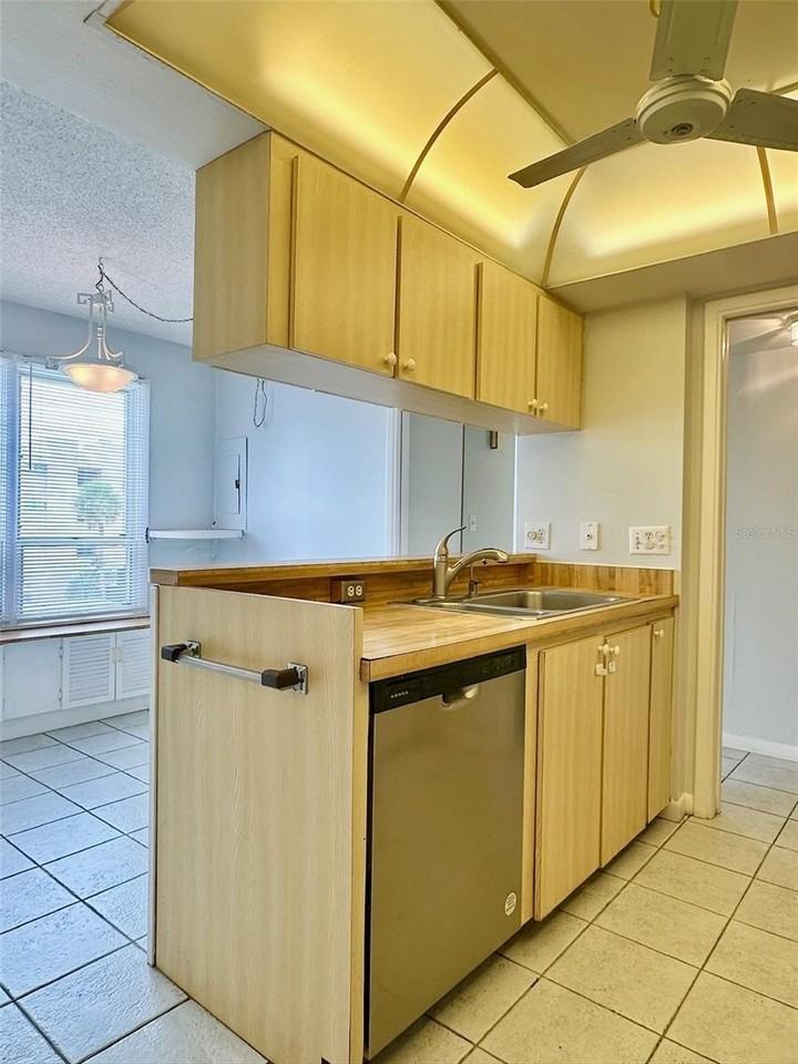 2617 Cove Cay Dr #311 - Photo 7 of 50