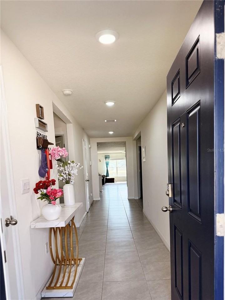5686 Barakat Rd - Photo 3 of 26