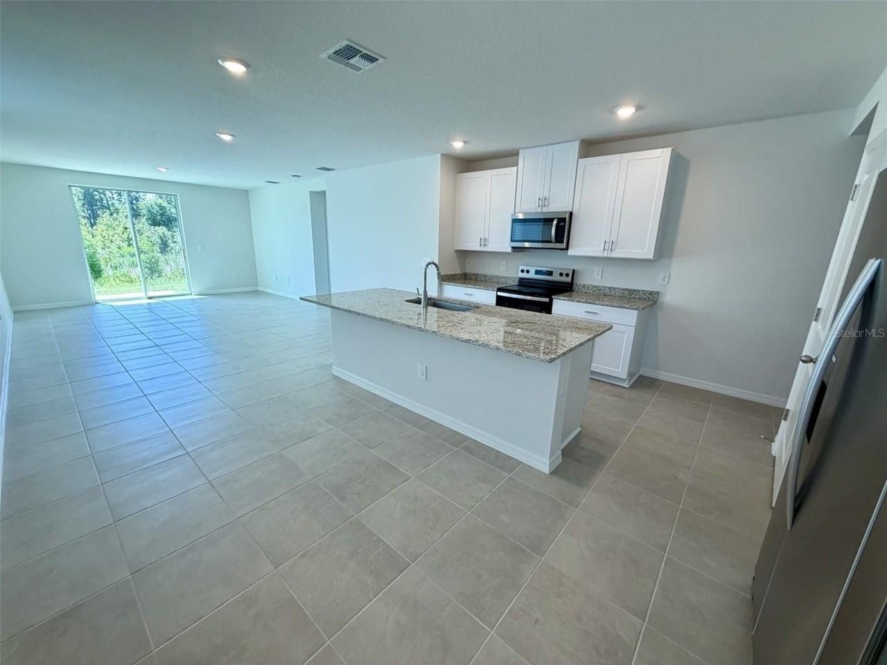 1483 Brekey Way - Photo 4 of 26