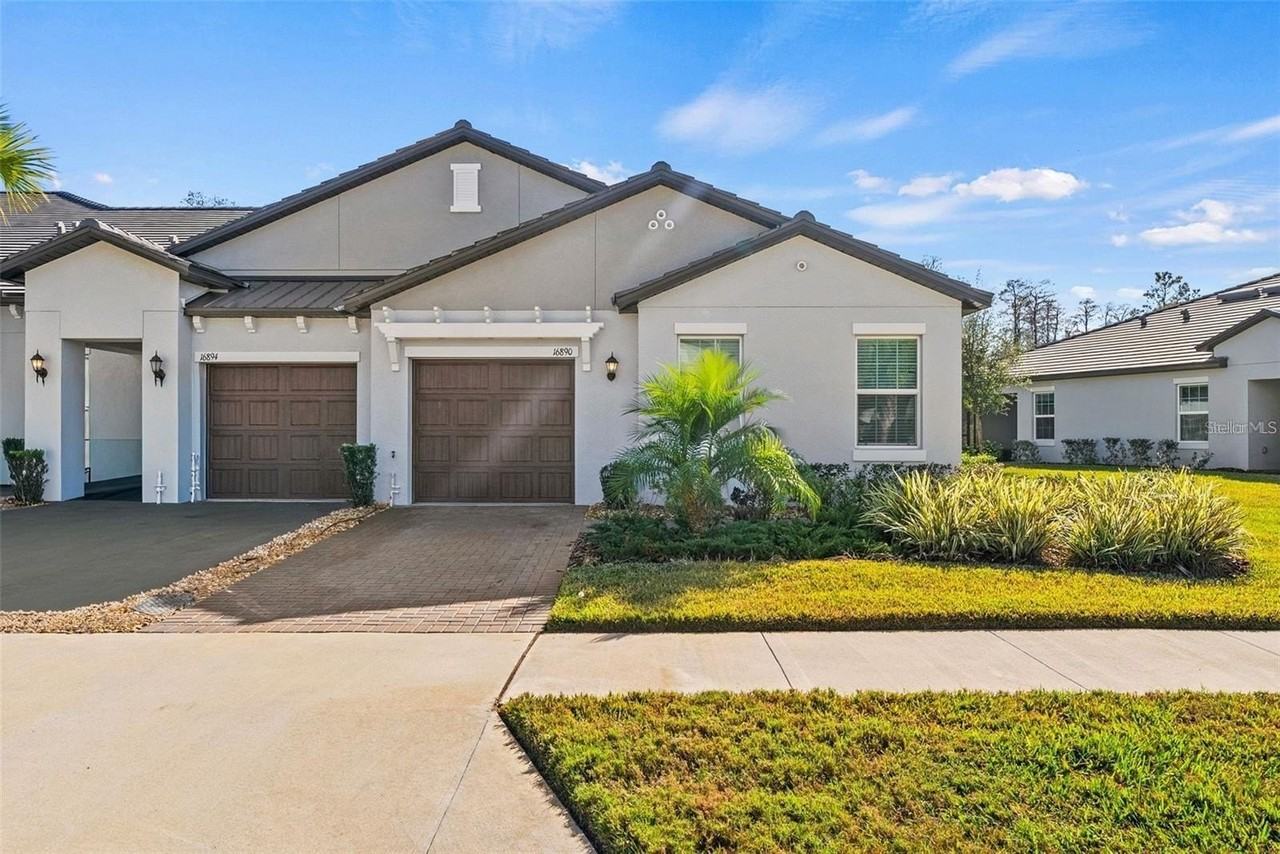16890 Forge Surf St - Photo 2 of 30