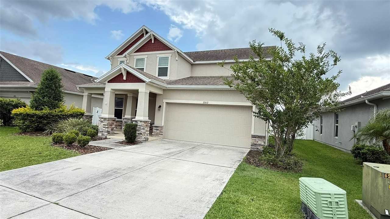 32612 Harmony Oaks Dr - Photo 3 of 18