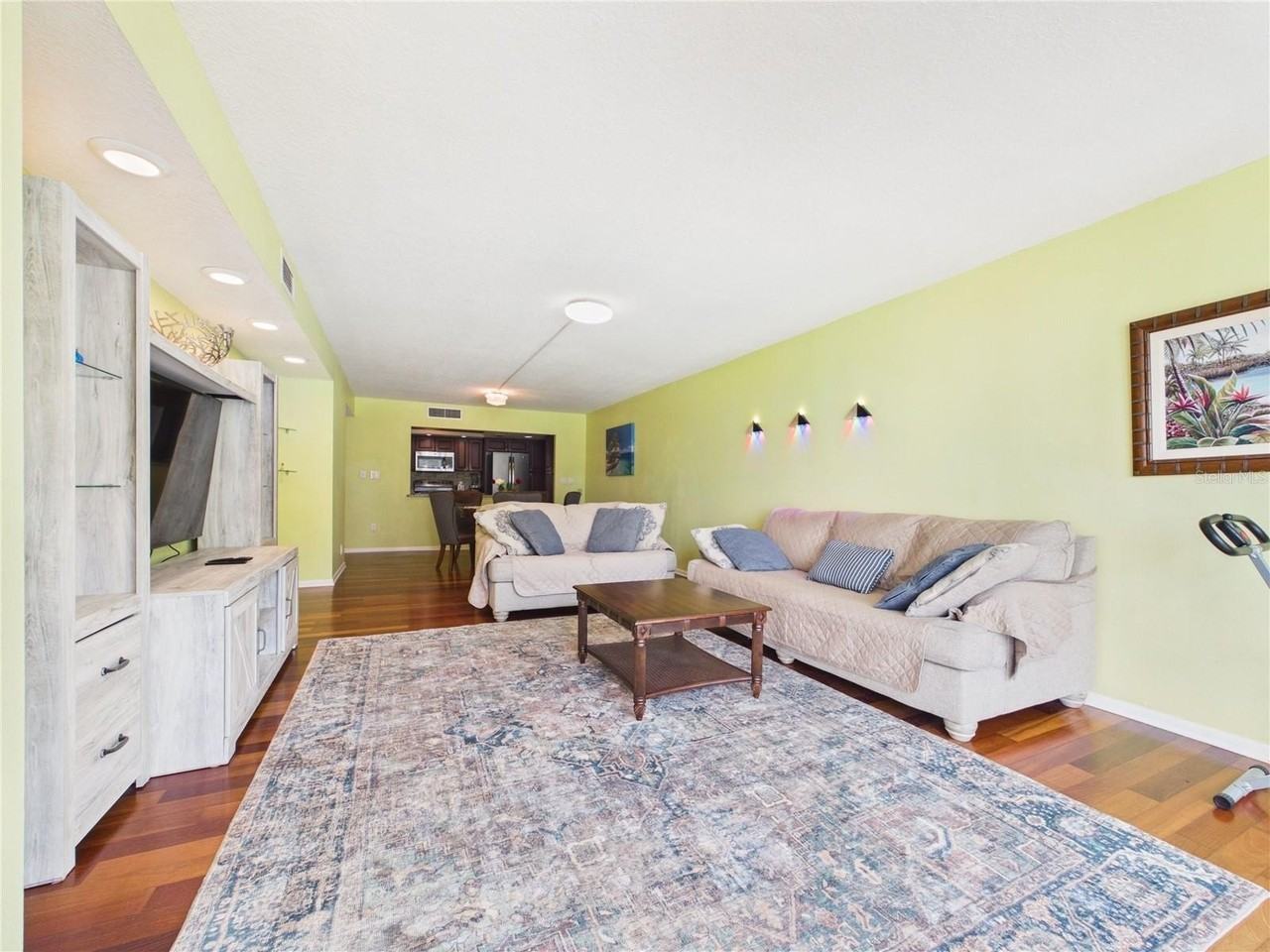 1400 Gulf Blvd #212 - Photo 5 of 50