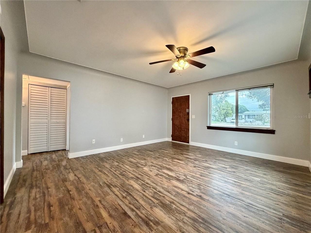 4227 5th Ave N - Photo 4 of 21