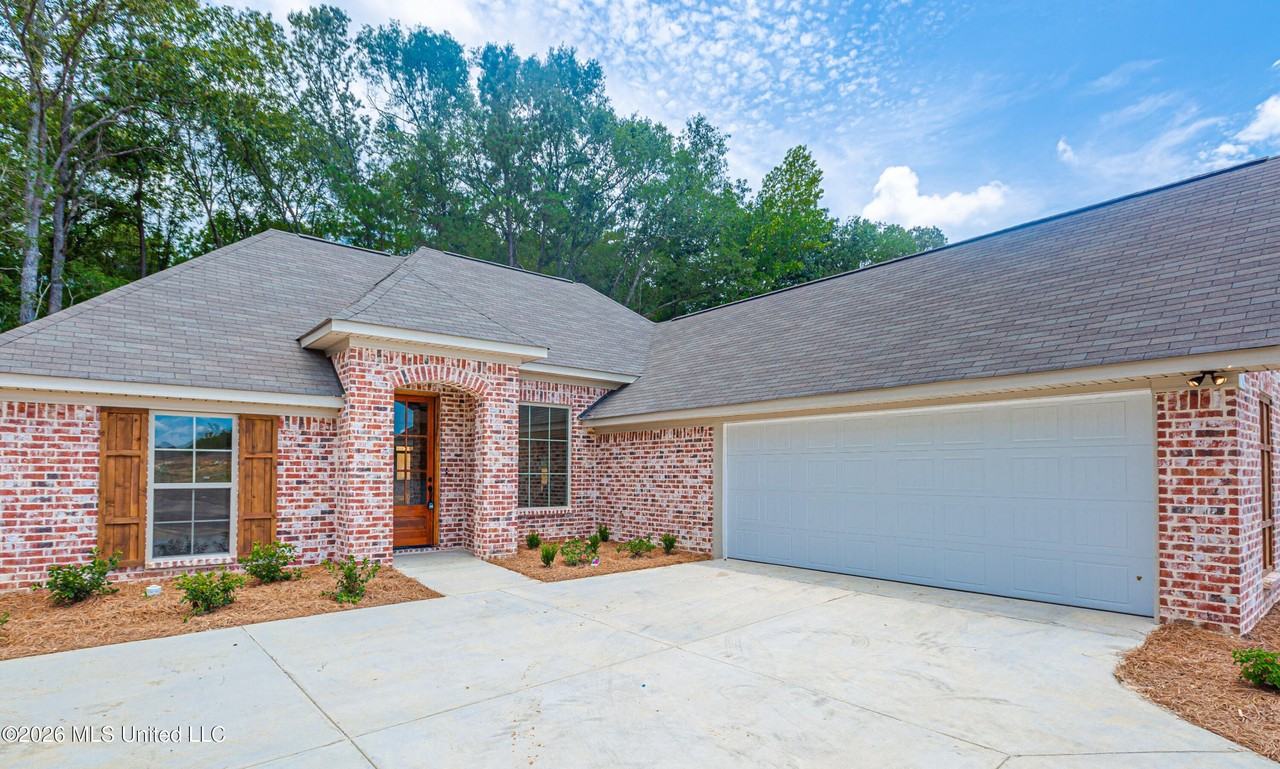 509 Silver Hill Drive - Photo 4 of 39