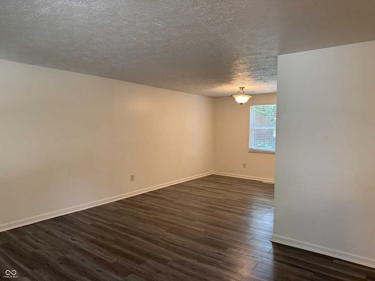 7717 Cambridge Dr - Photo 4 of 28