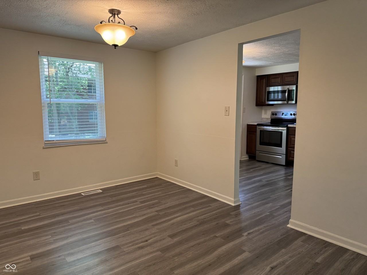 7717 Cambridge Dr - Photo 5 of 28