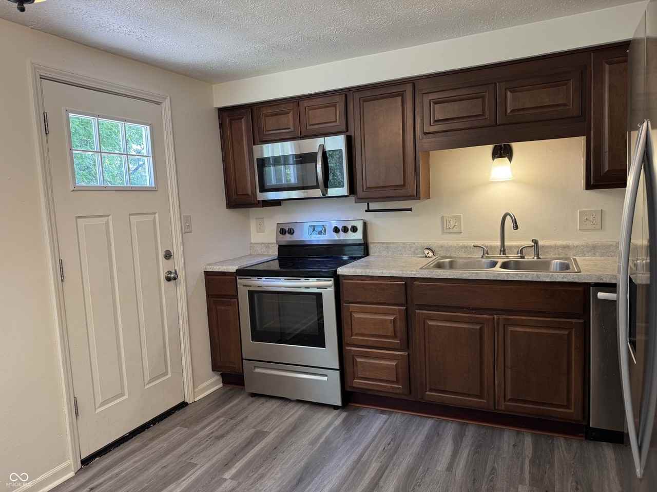 7717 Cambridge Dr - Photo 7 of 28