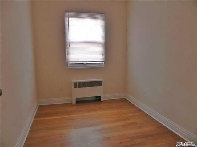 17 Schenck Ave #3B - Photo 7 of 11