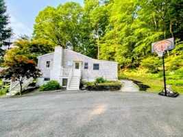 featured image of 105 Chief Nimham Cir