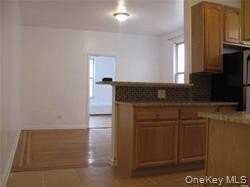 2107 38th St #1R - Photo 4 of 12