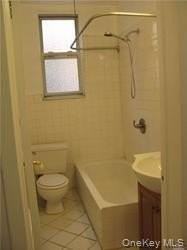 2107 38th St #1R - Photo 7 of 12