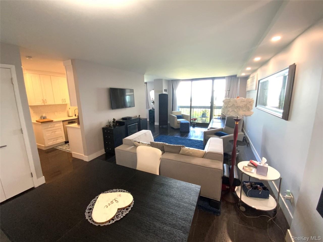 27010 Grand Central Pkwy #10B - Photo 5 of 30
