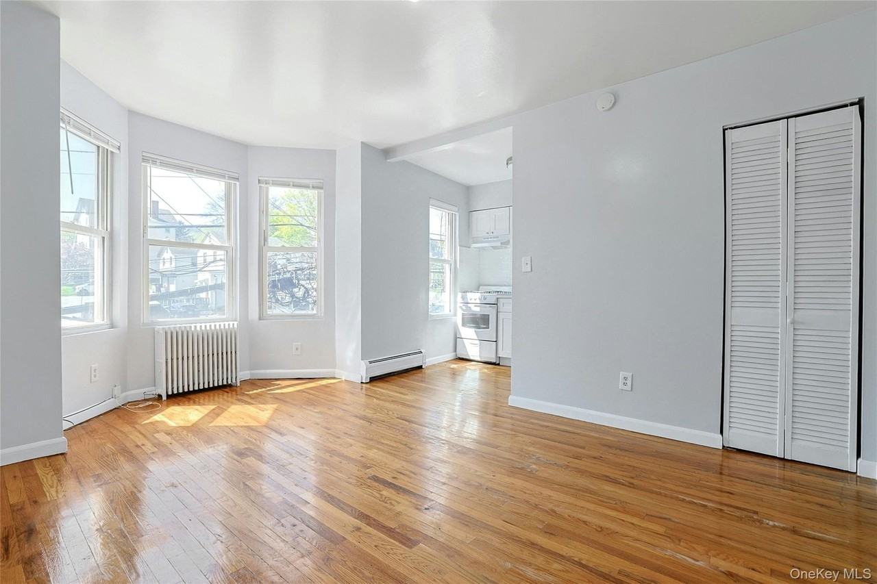 202 Main St #2E - Photo 7 of 26