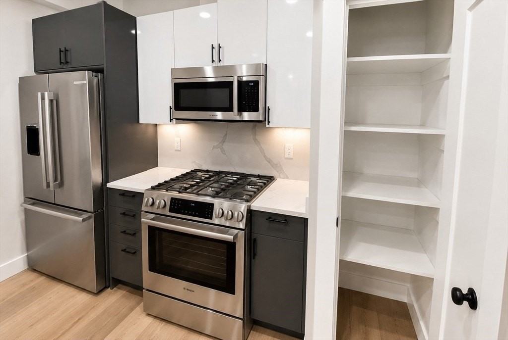 300 Somerville Ave #I - Photo 6 of 14